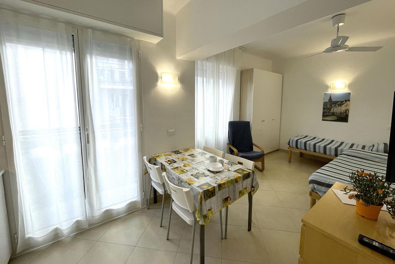 Residence Glicini Finale Ligure Extérieur photo