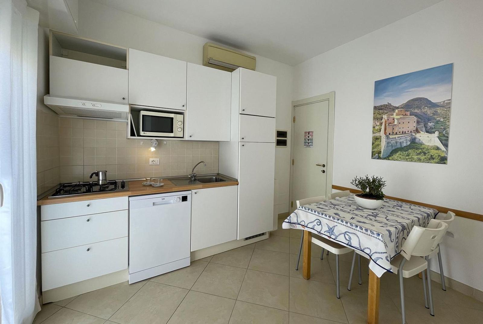 Residence Glicini Finale Ligure Extérieur photo