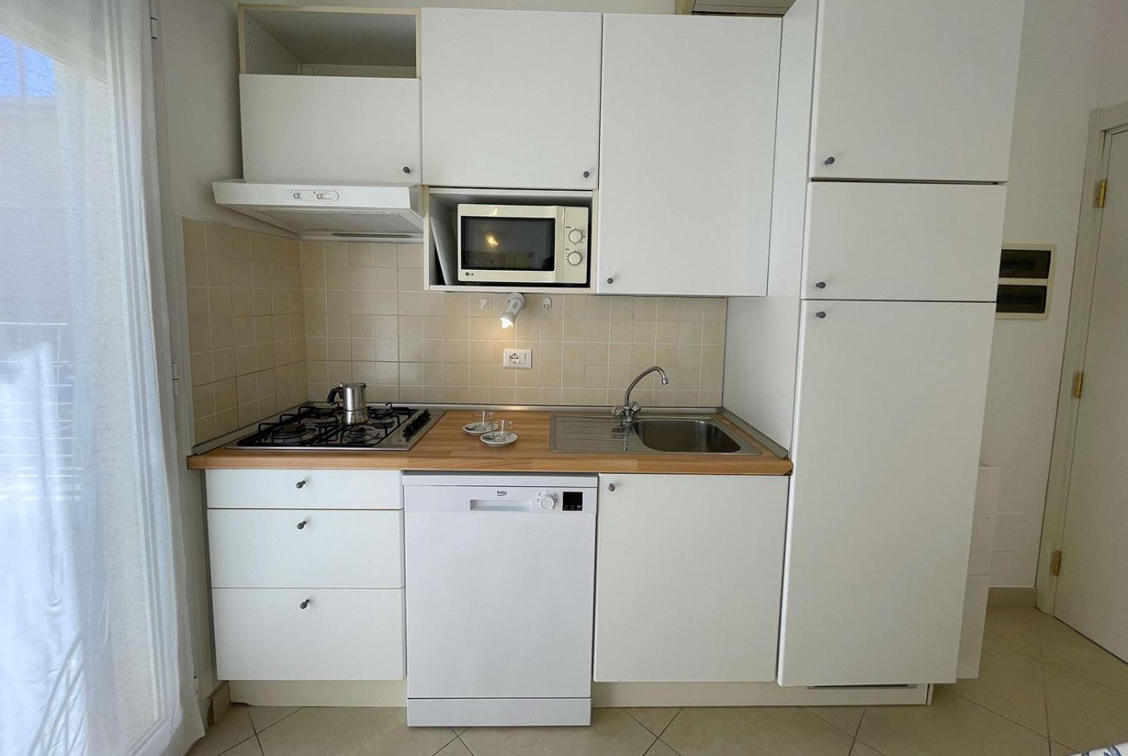 Residence Glicini Finale Ligure Extérieur photo