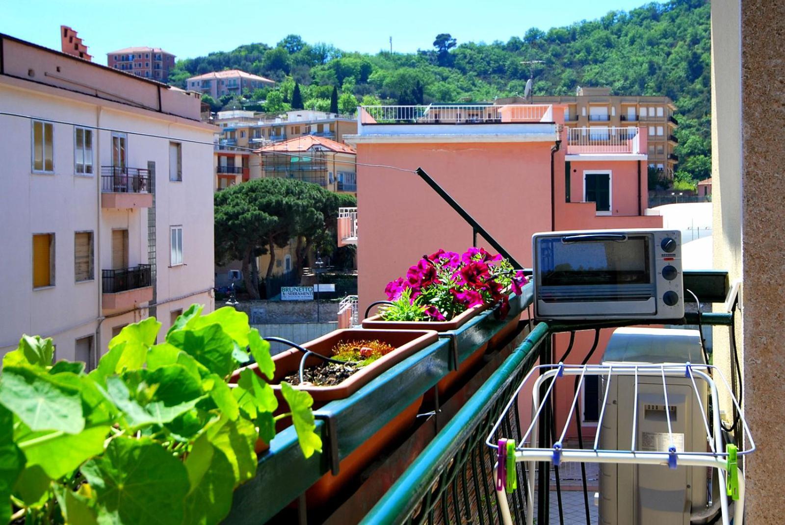 Residence Glicini Finale Ligure Extérieur photo