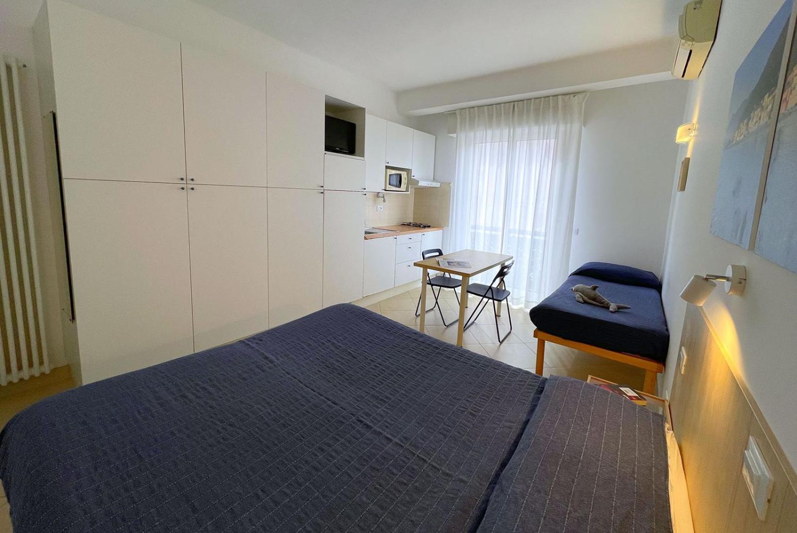 Residence Glicini Finale Ligure Extérieur photo